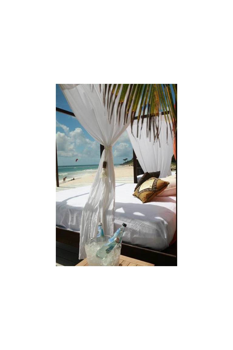 Silver Point Villa Hotel