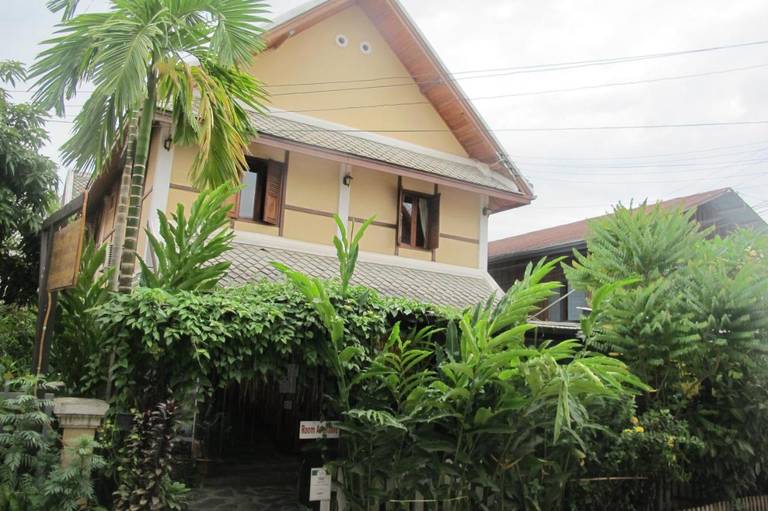 Golden Lotus Guesthouse
