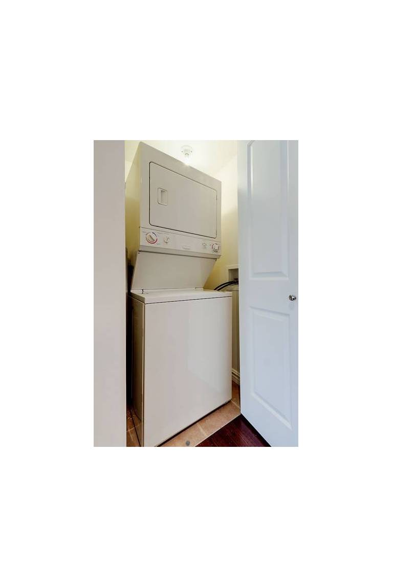 Bleury Furnished Suites