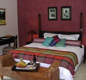 Cape Flame Guest House в Порт-Элизабете