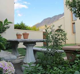 Petit Plaisir Cottage в Франсхуке