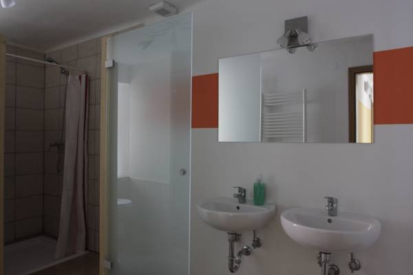 Positive Sport Hostel Словения, Кобарид