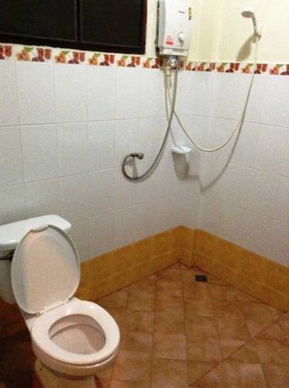Kin Champy Guesthouse 2* Лаос, Луангпхабанг