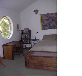 Clayoquot Cedar House в Тофино