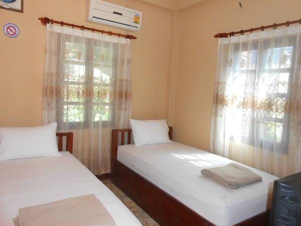 Soukhaseum Guesthouse 2* Лаос, Луангпхабанг