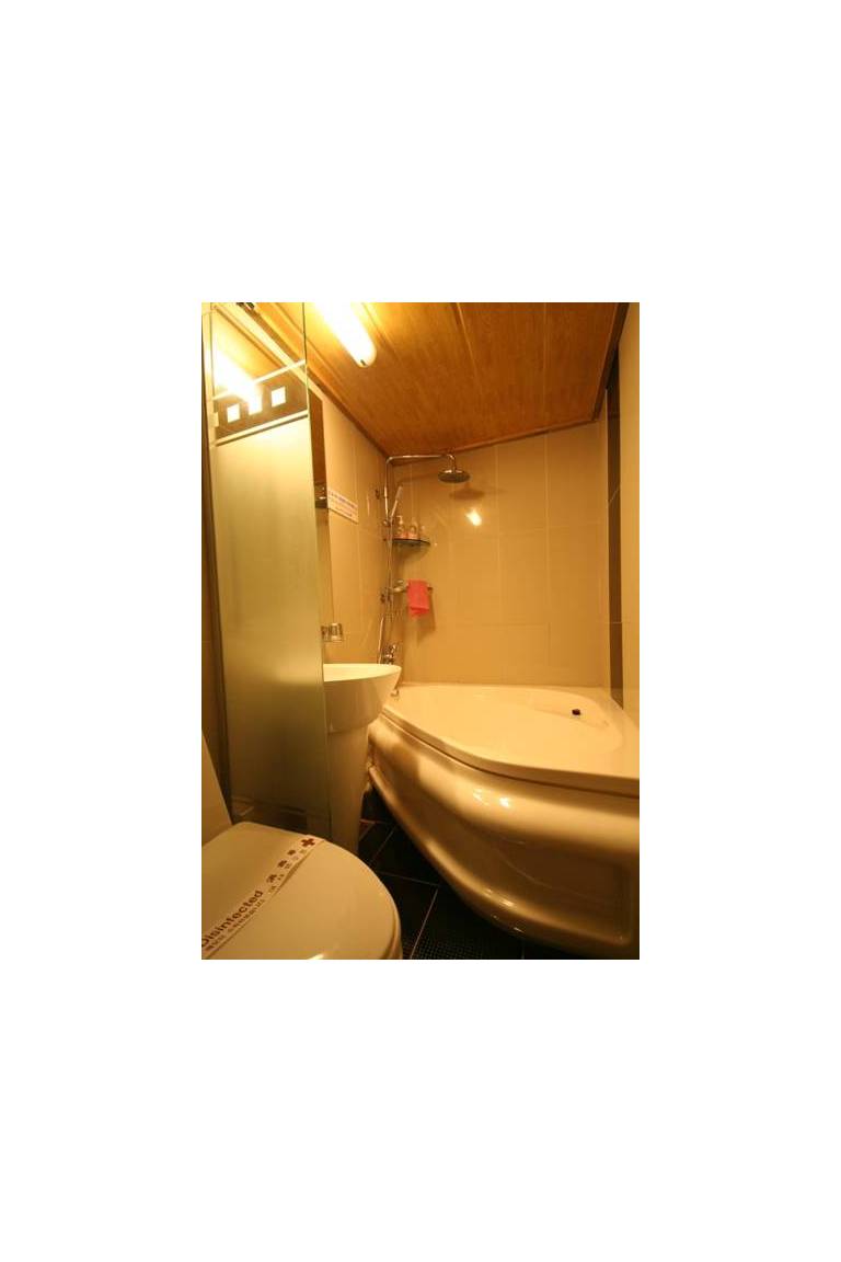 Isabel Hotel, Incheon