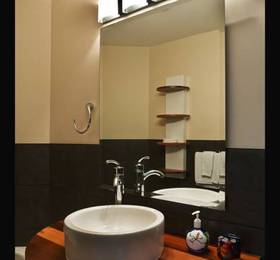 Adventure Tofino B&B в Тофино