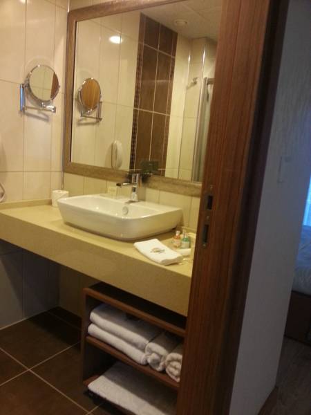 Imperial Park Hotel 4*