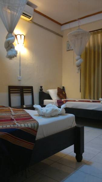 Muonglao Guesthouse 2*