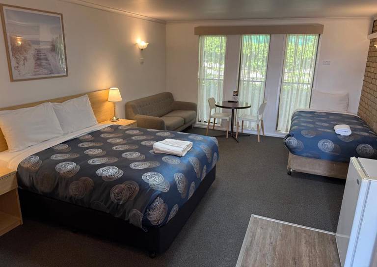 Tropicana Motor Inn