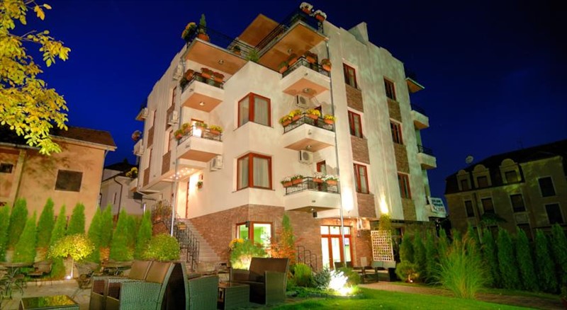 Cvetni Konaci Hotel 3*