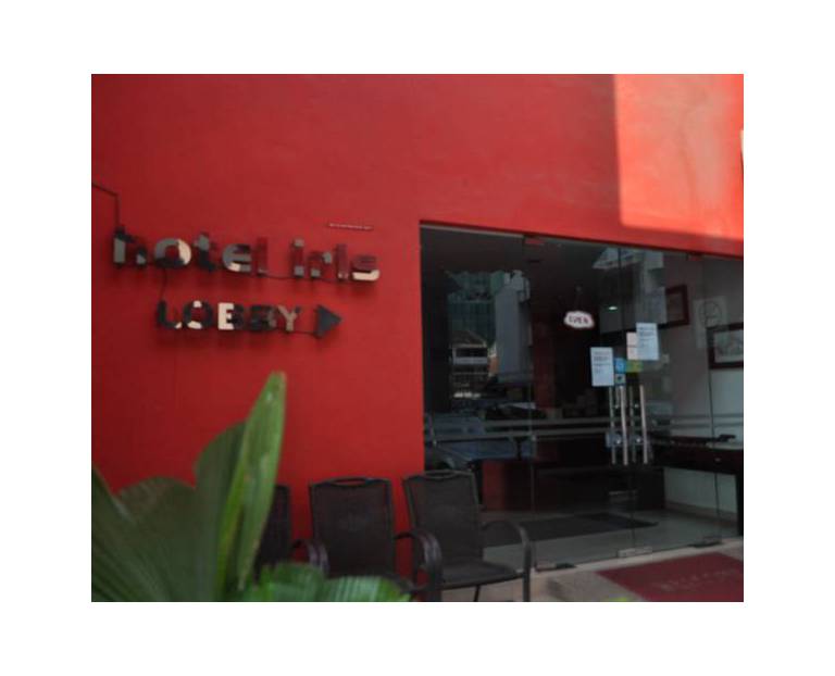Hotel Iris And Cafe