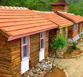 Jungle Bells Hostel в Адрасане