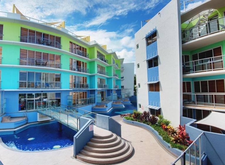 Rolling Surf Resort