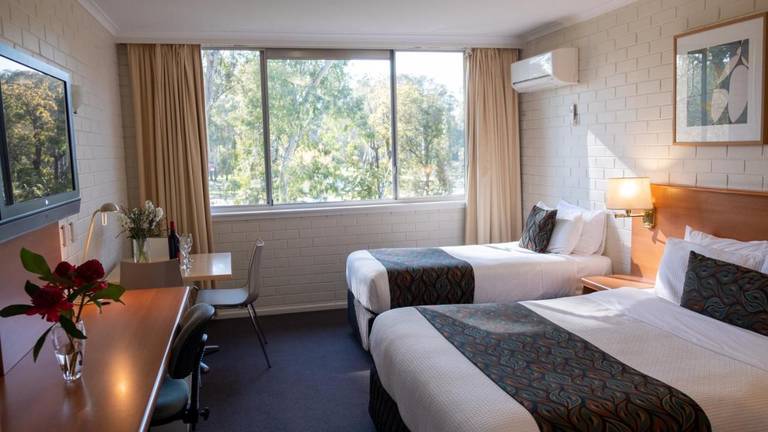 Parkview Motor Inn