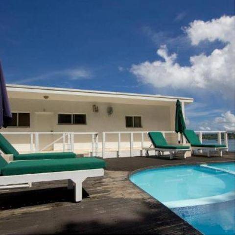 Mariner Apartments 4*