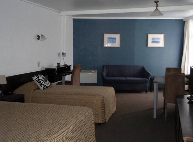 West Coaster Motel