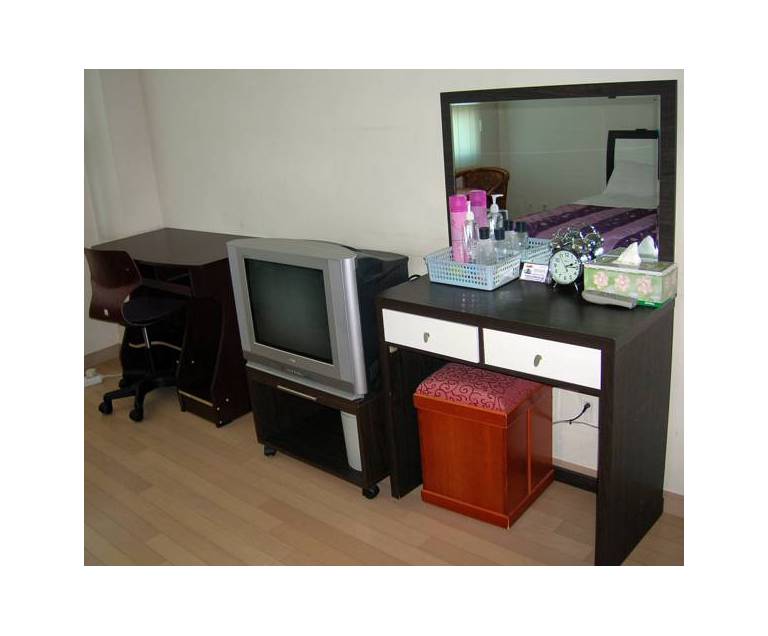 Airport Guesthouse