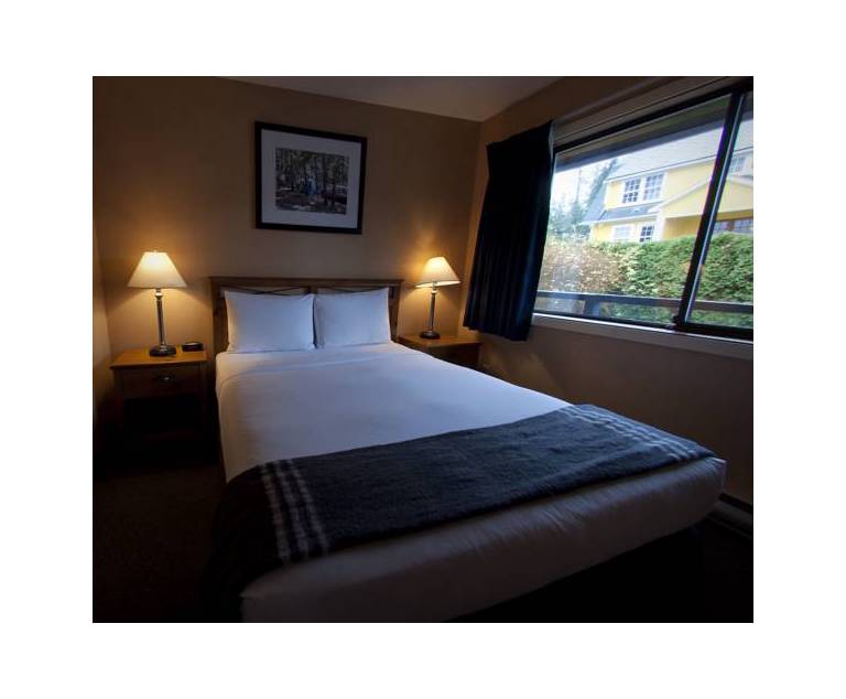 Marina West Motel