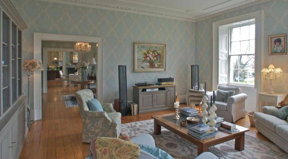 Maplehurst Manor Канада, Броквилл