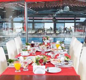 Blue World Hotel в Кумбургазе