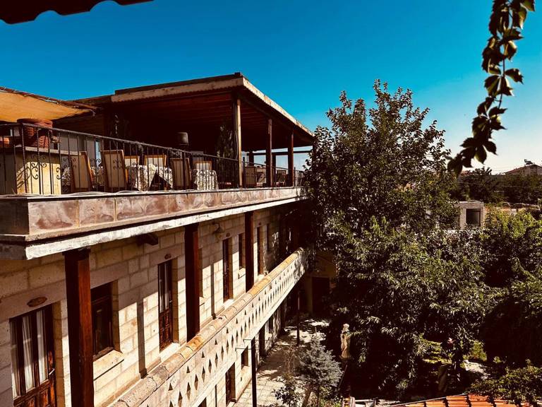 Anatolia Pension