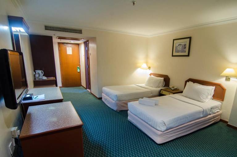 Coral Bay Resort