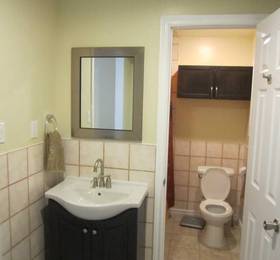 East Court Motel в Сарние