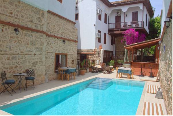 Atelya Art Hotel