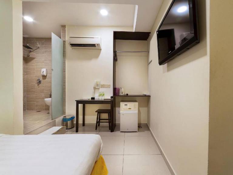 One Avenue Hotel