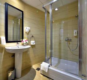 Hotel Zelengora в Крагуеваце