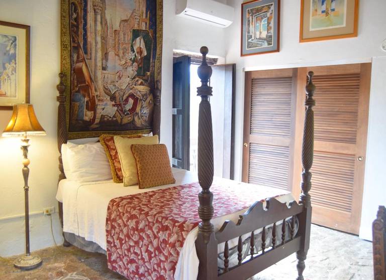 The Gallery Inn