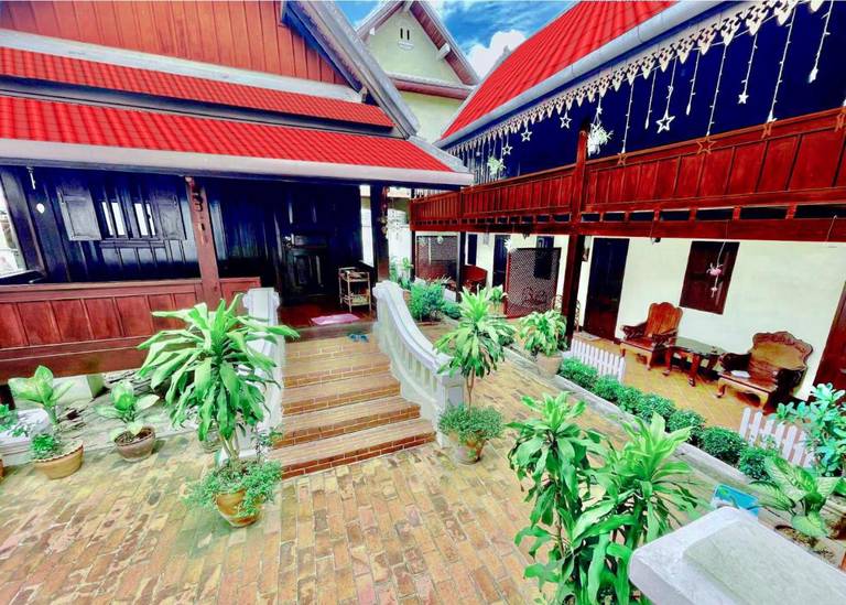 Villa Phathana