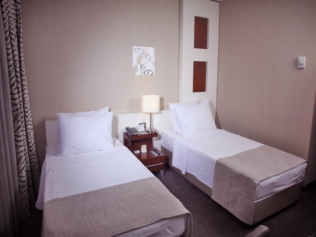 Dedepark Hotel 4*