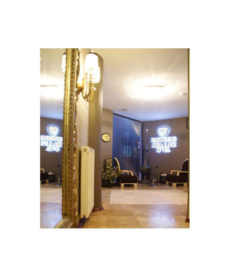 Ada Life Hotel
