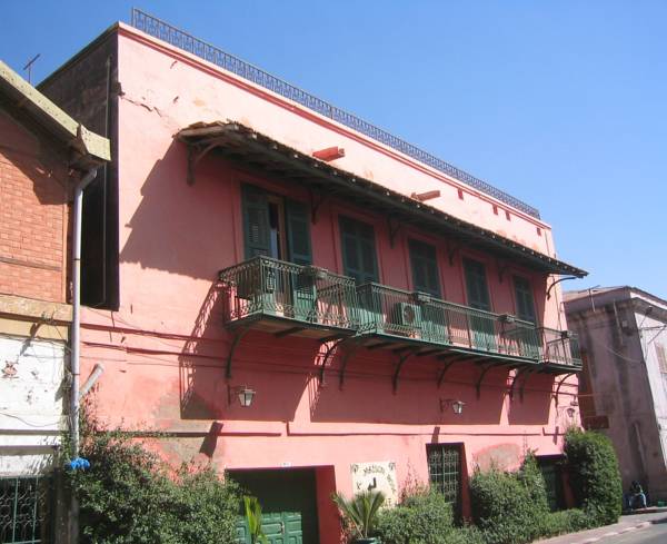 La Maison Rose 4*