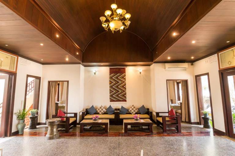 Angthong Hotel