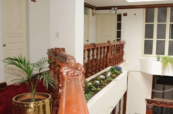 Los Pinos Inn