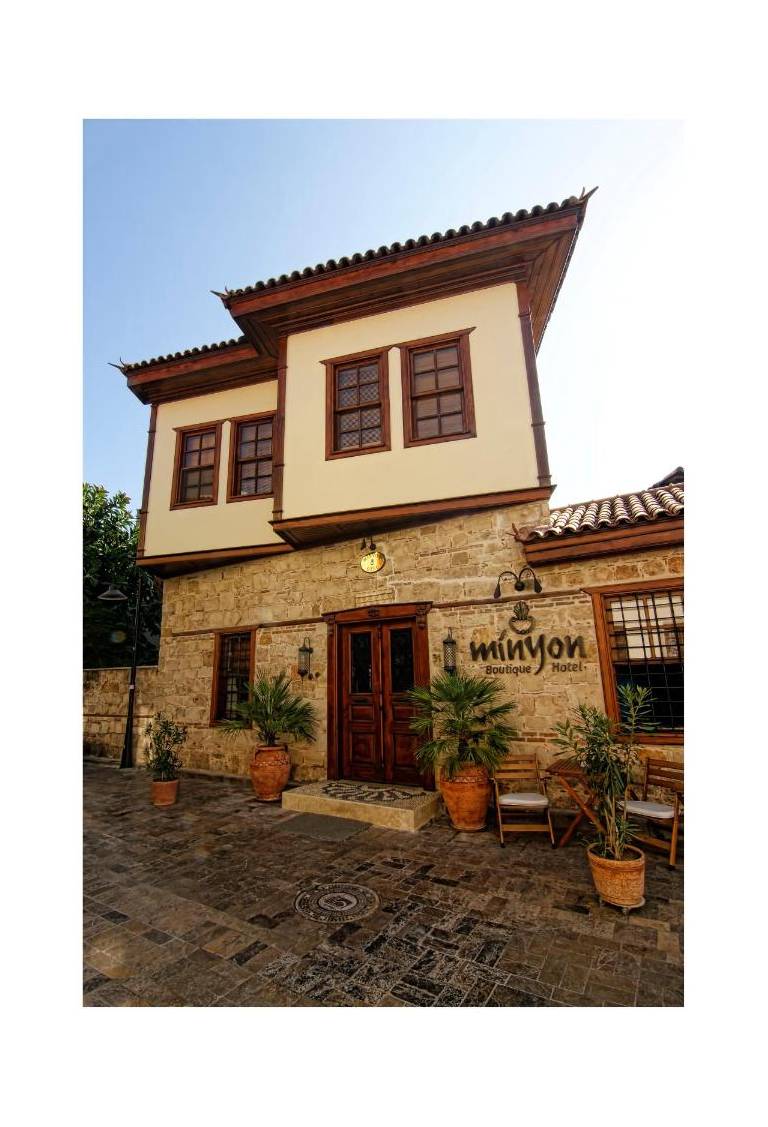 Minyon Hotel