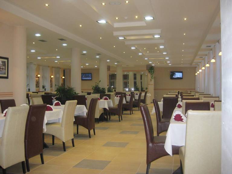 Hotel Leotar