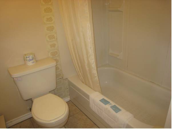 Mary's Motel 3* Канада, Голден