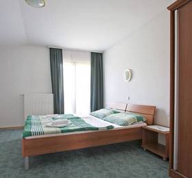 Hotel Jasmin в Подчетртеке