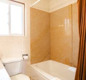 Faulds Motel в Сарние