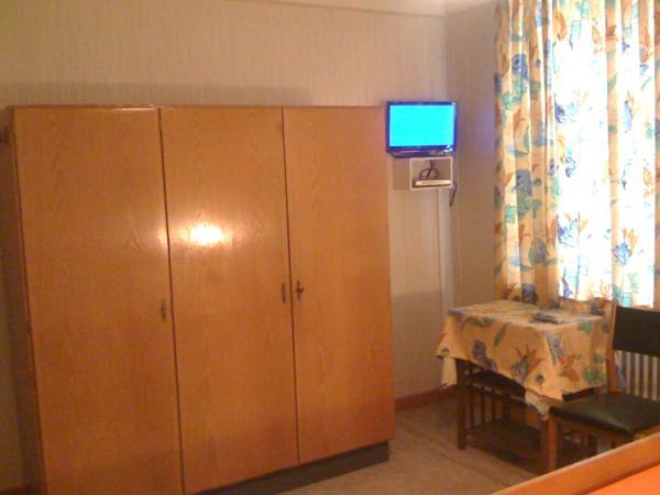 Hotel DeFive 2* Люксембург, Бёдорф