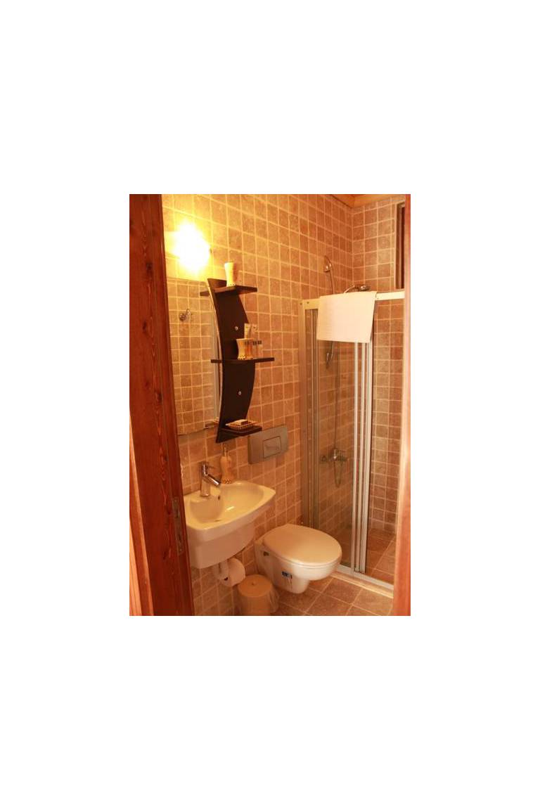 Kayla Hotel