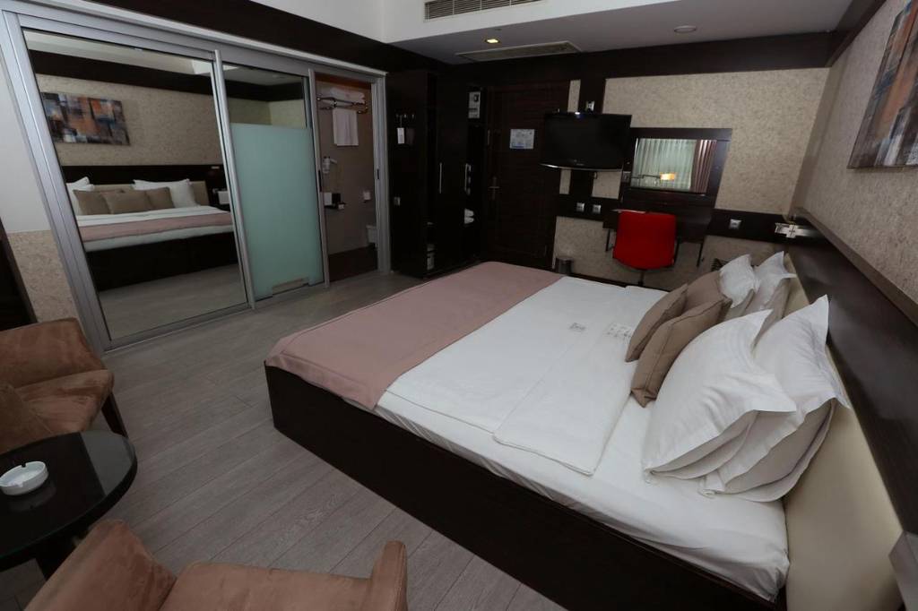 Wes Hotel 4*