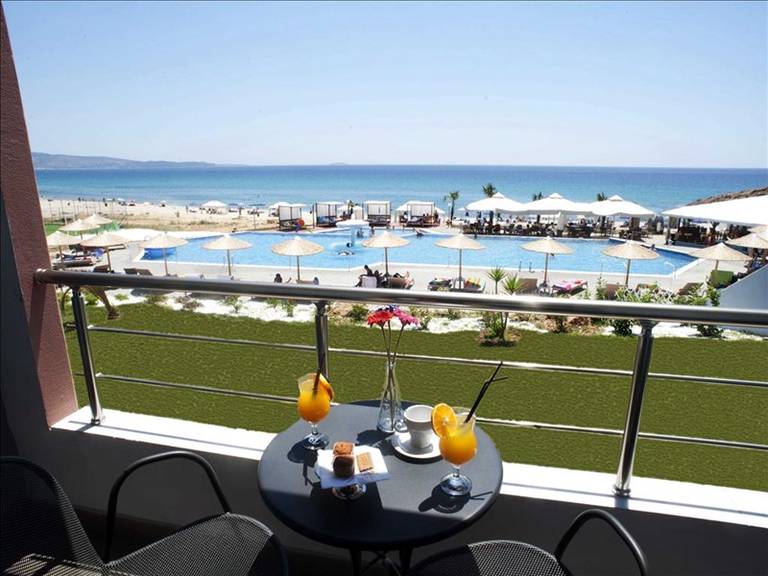 Blue Dream Palace Tripiti Resort