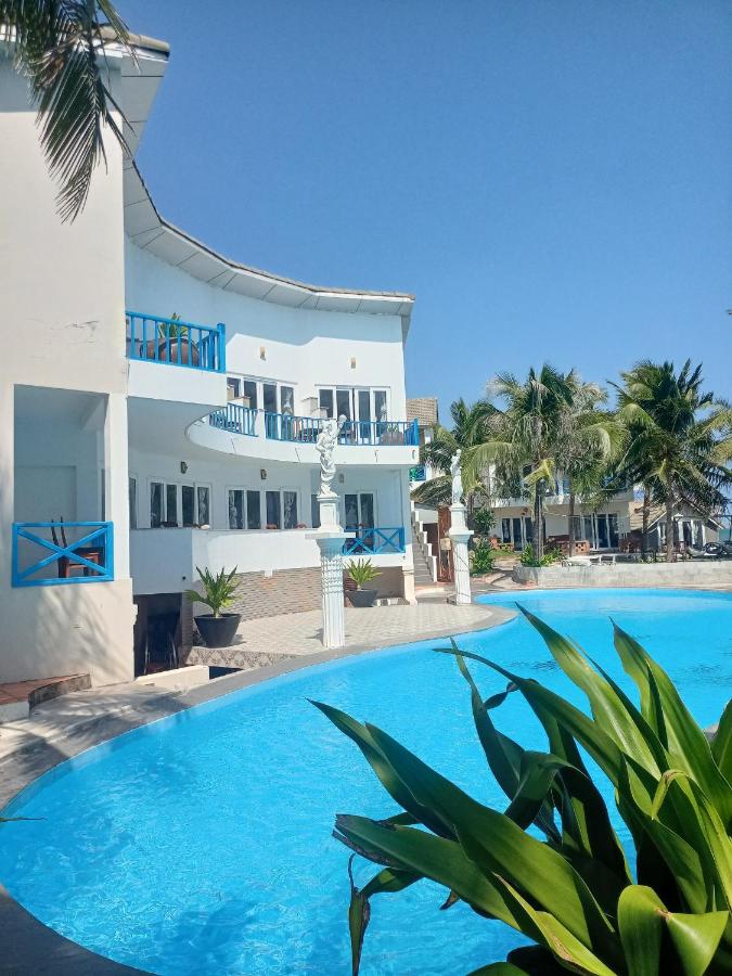 Mui Ne Paradise Beach Resort 3*
