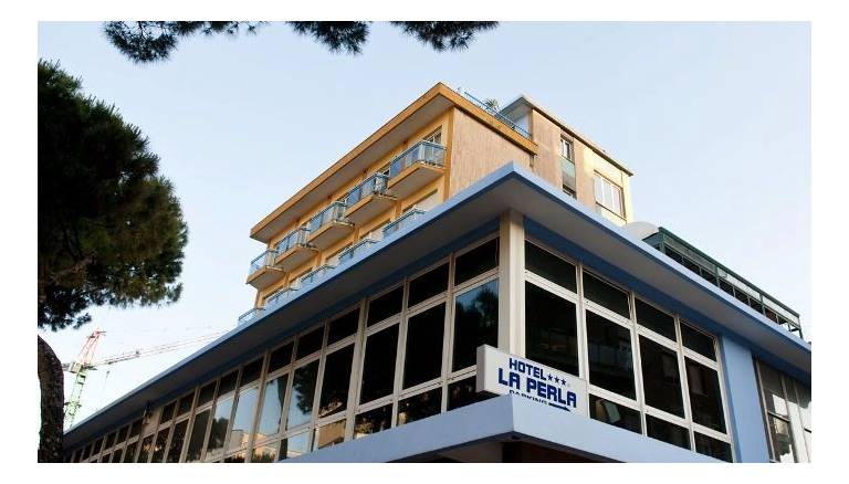 La Perla Hotel