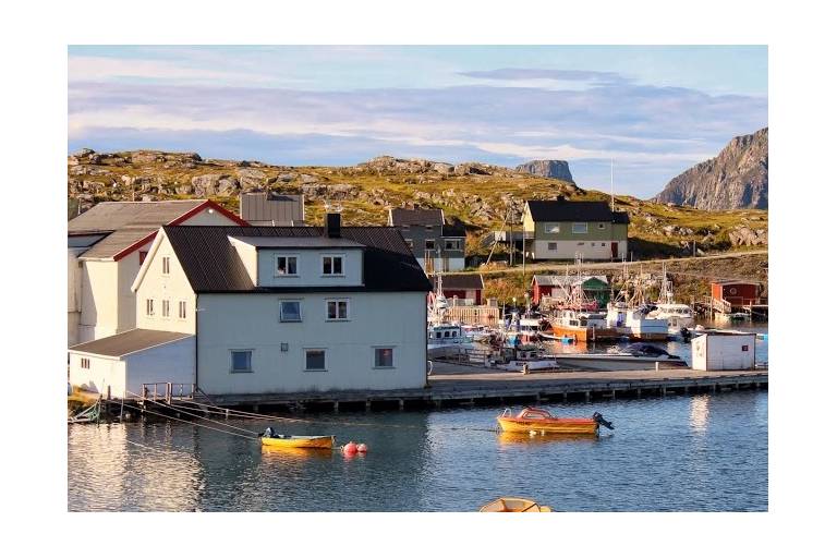 Fishing hotel
